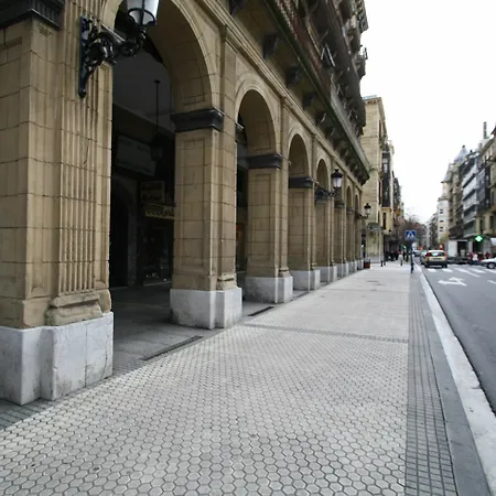 Plaza Guipuzcoa By Feelfree Apartamento